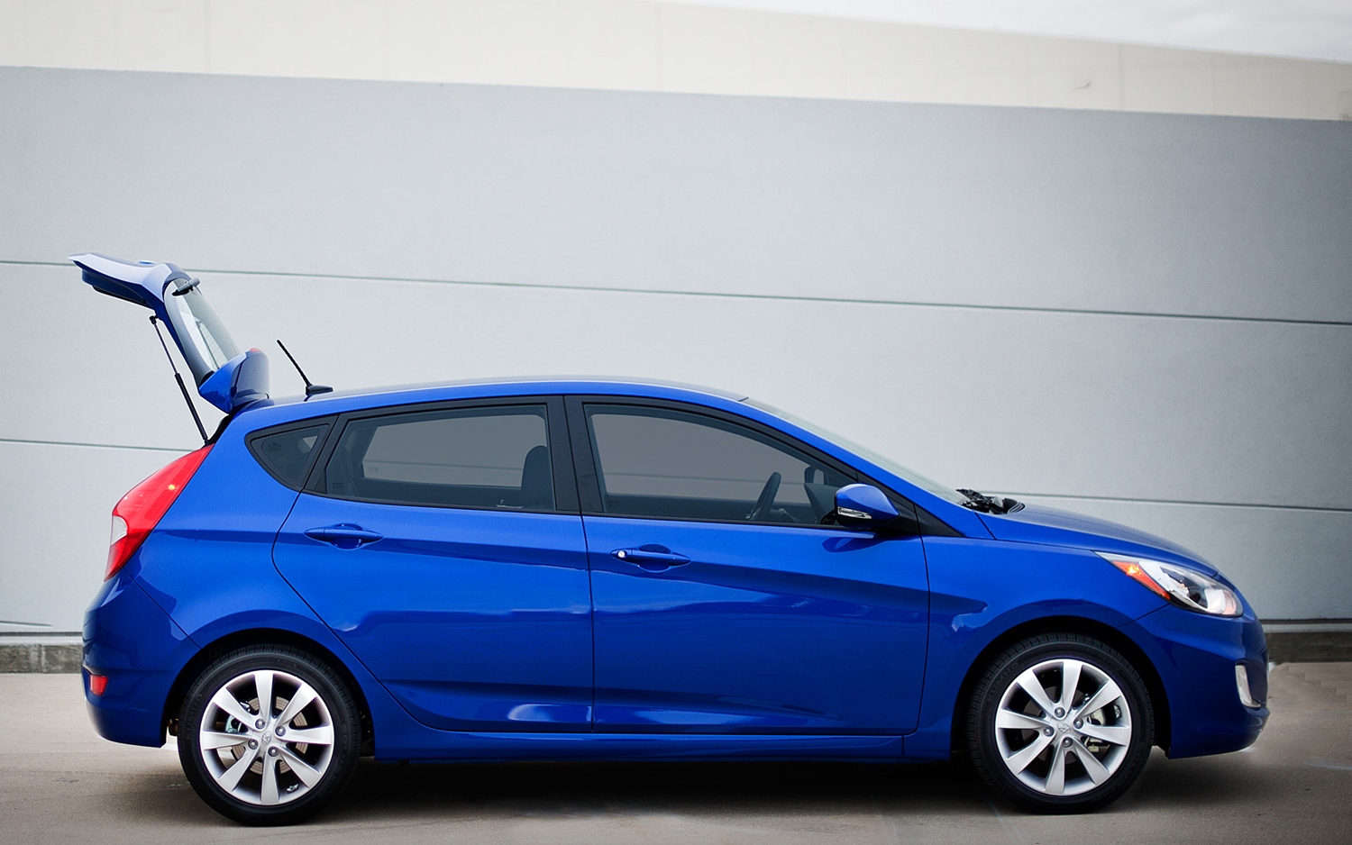 Hyundai Accent Hatchback 2014 Hyundai Accent Hatchback 2014