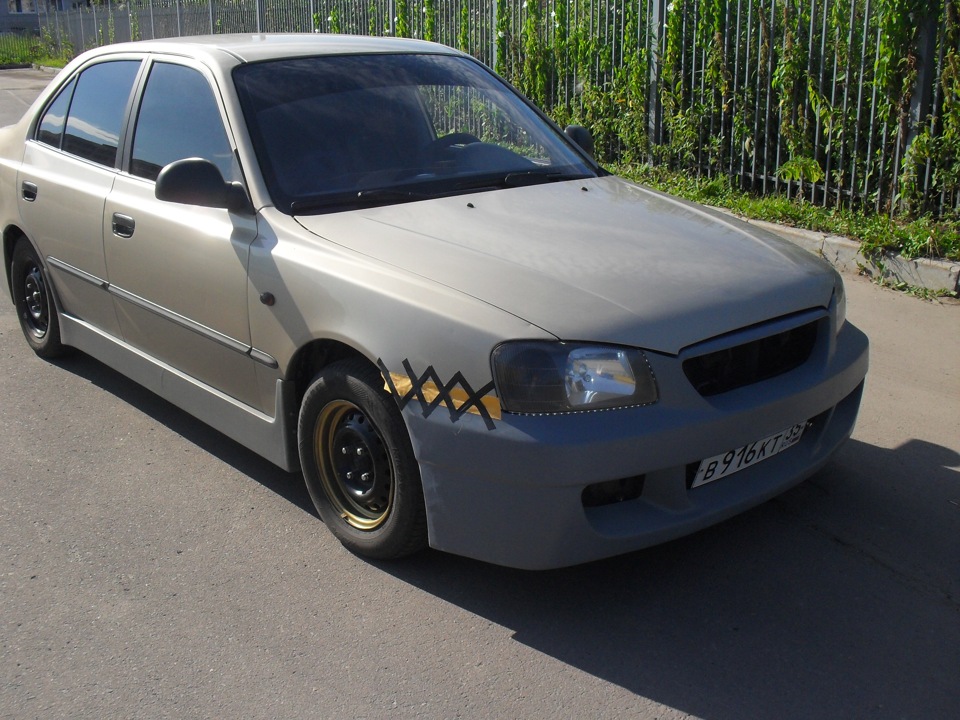 Hyundai Accent Jdm