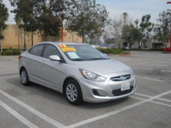Hyundai Accent Van