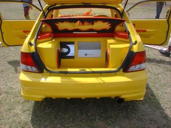 Hyundai Accent Yellow