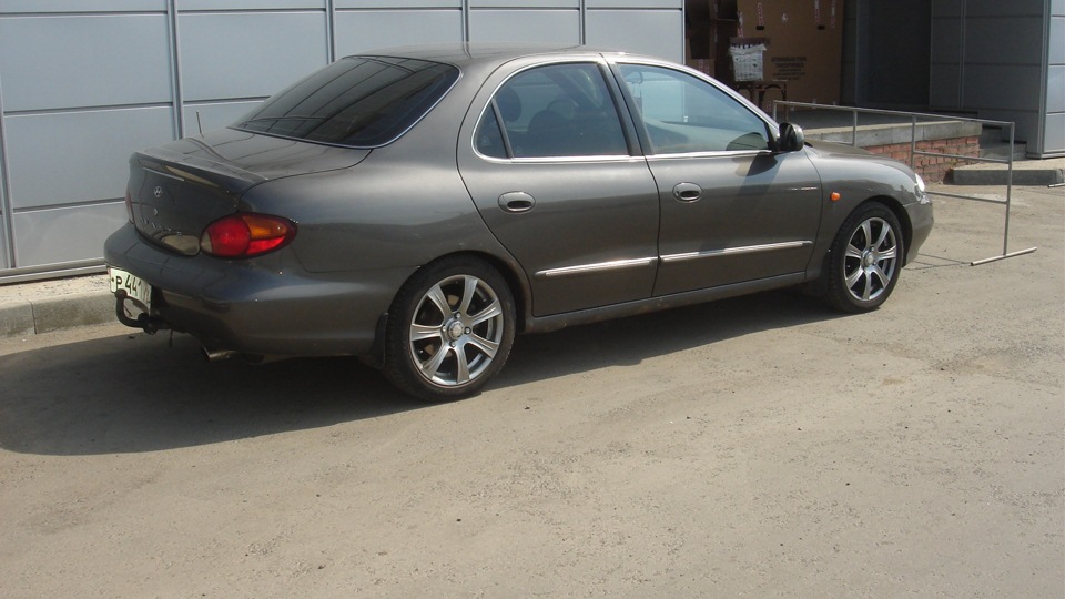Hyundai Avante 1998