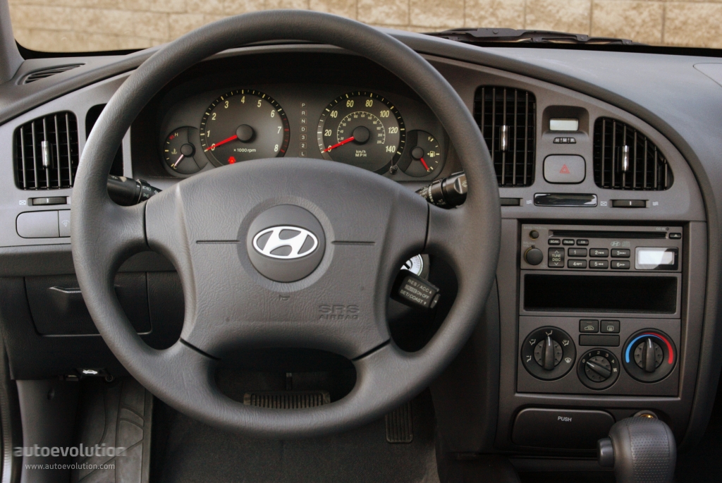 Hyundai Avante 2005