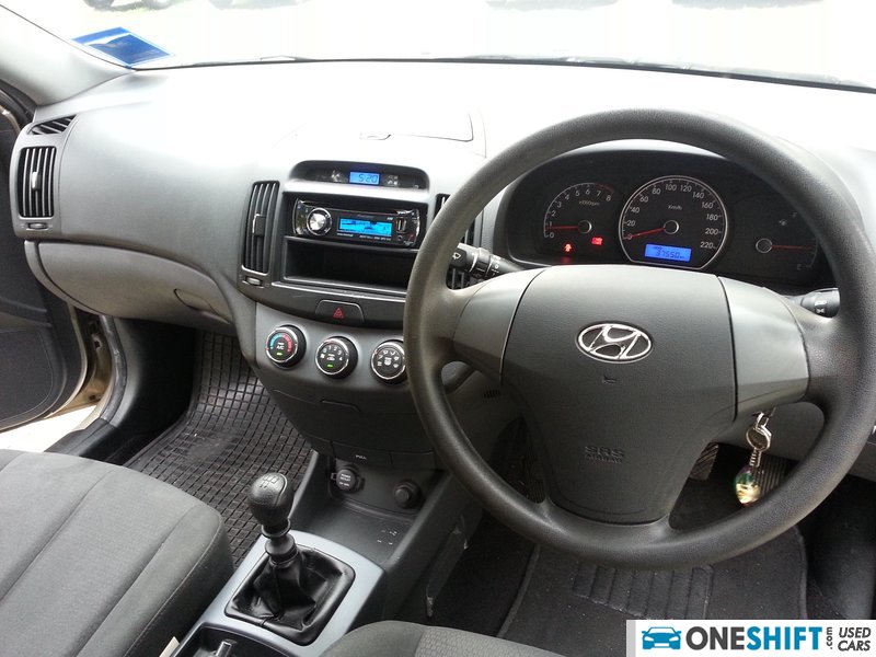 Hyundai Avante 2009