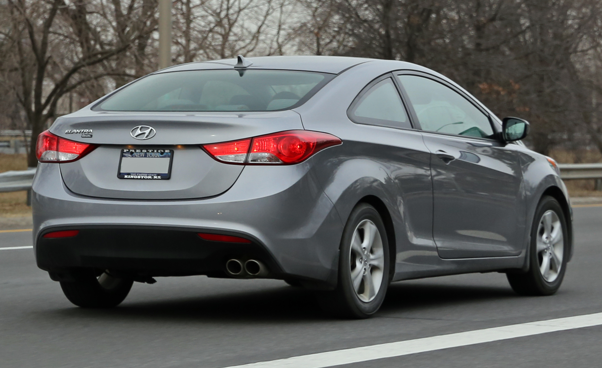 Hyundai Avante Coupe