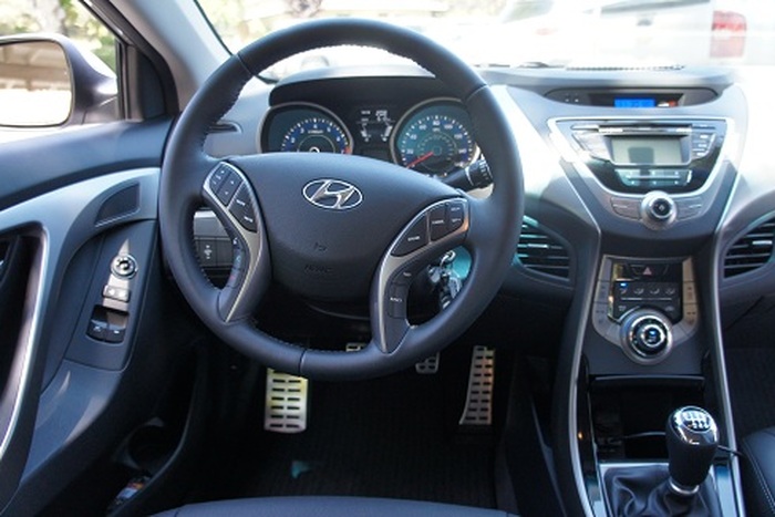 Hyundai Avante Manual