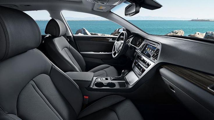 Hyundai Azera Black