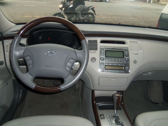 Hyundai Azera Gls 3.3 V6 Ano 2005
