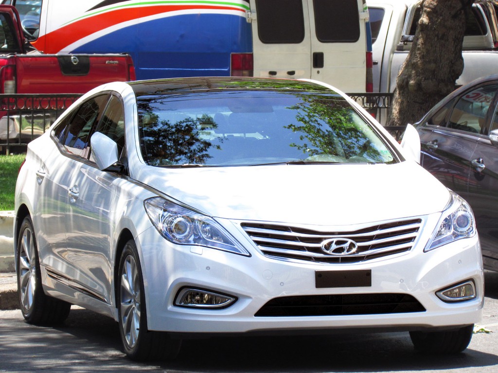 Hyundai Azera White