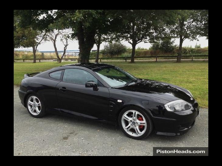 Hyundai Coupe Black