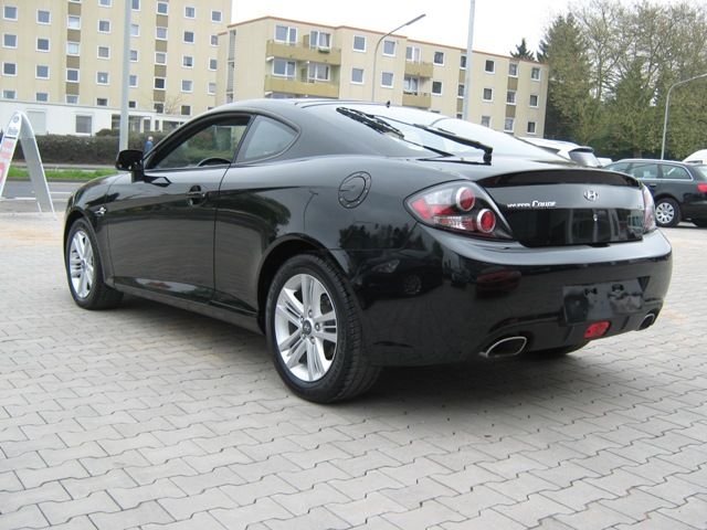 Hyundai Coupe Black