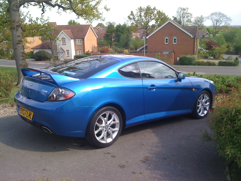 Hyundai Coupe Blue