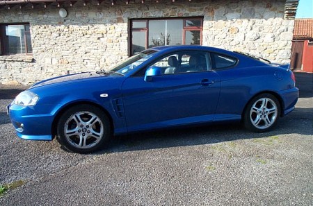 Hyundai Coupe Blue