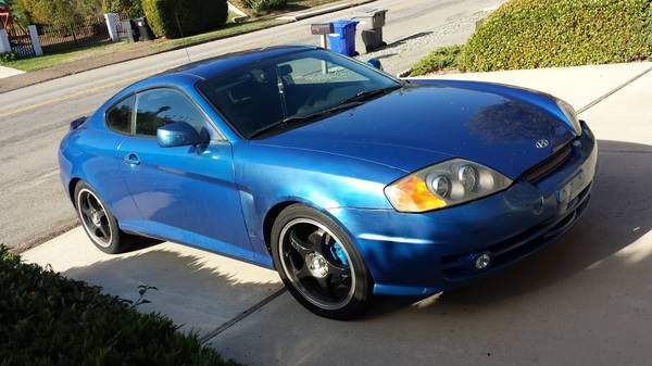 Hyundai Coupe Blue