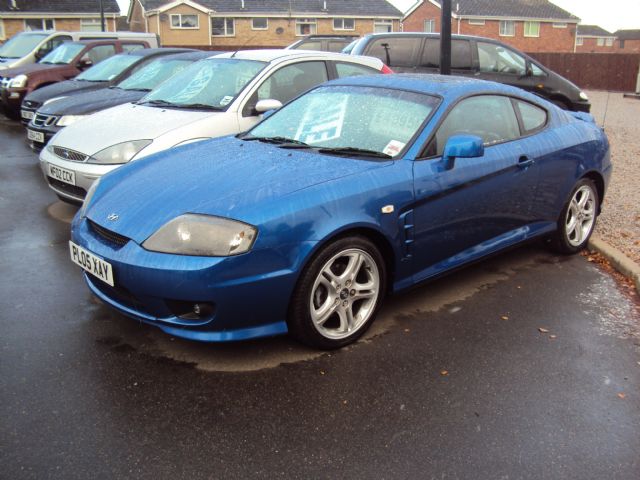 Hyundai Coupe Blue