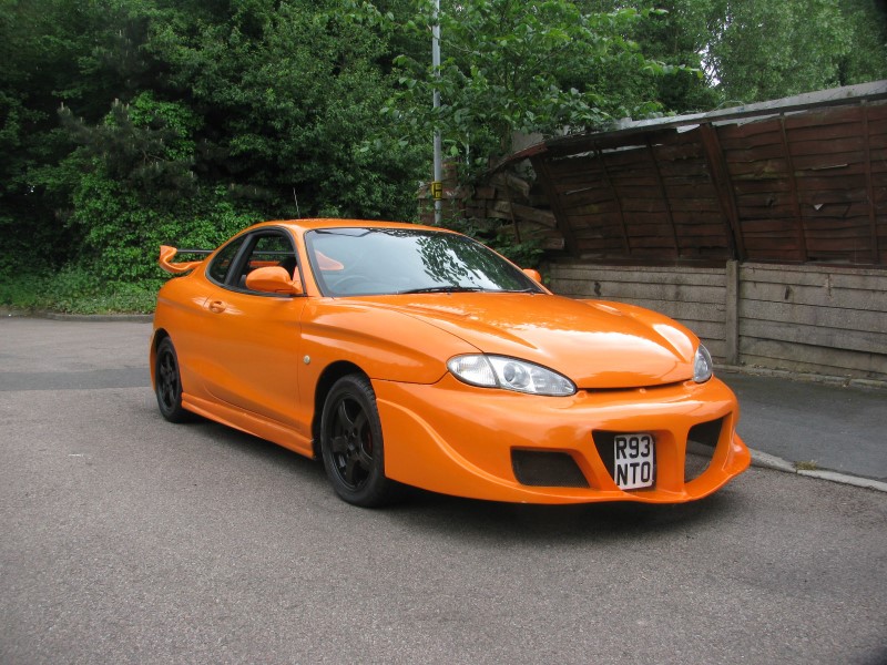 Hyundai Coupe Modified