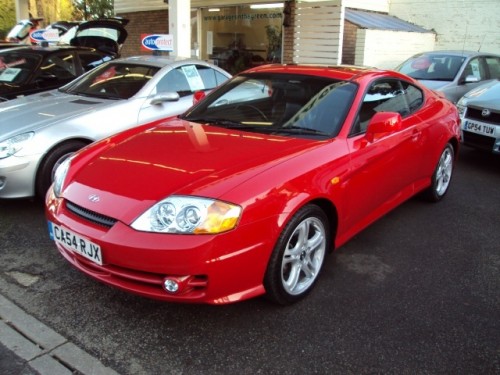 Hyundai Coupe Red
