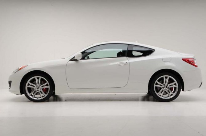 Hyundai Coupe White