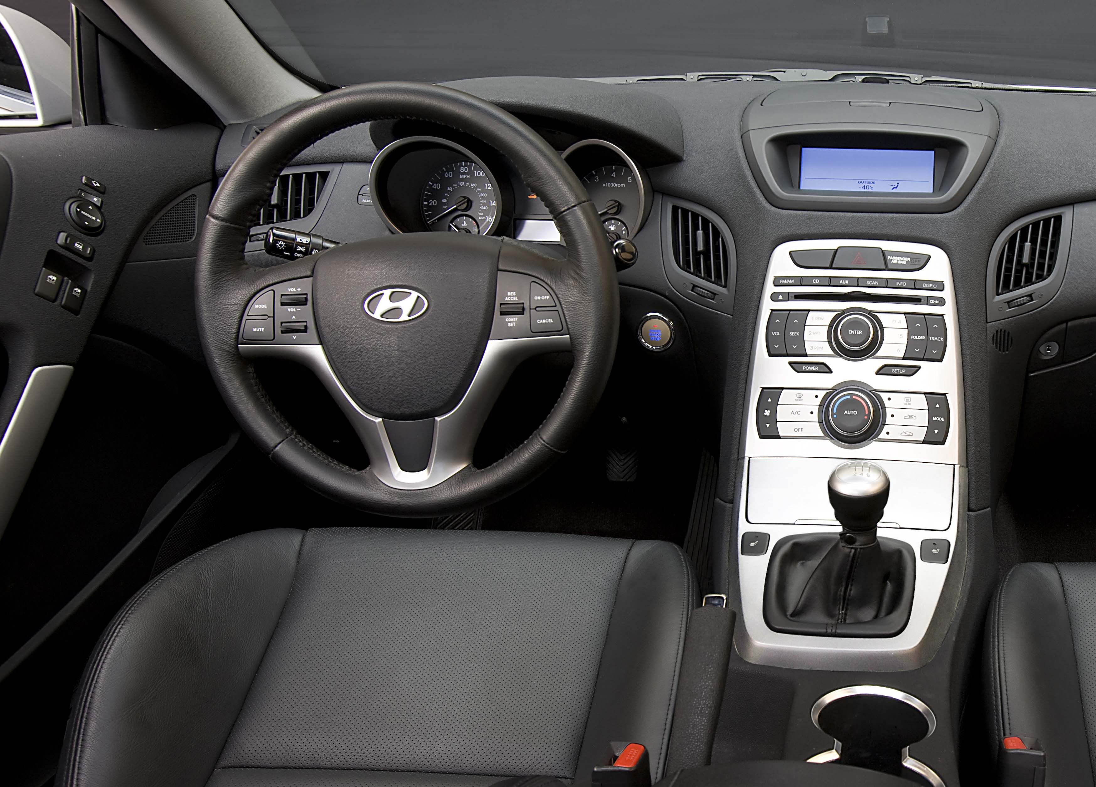 Hyundai Coupe White