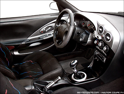 Hyundai Coupe White