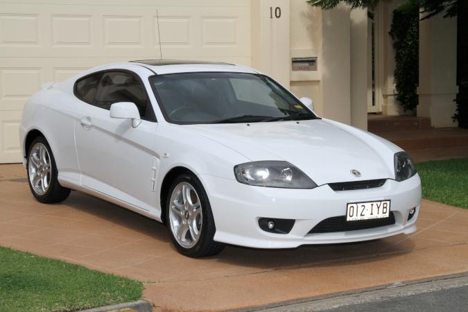 Hyundai Coupe White