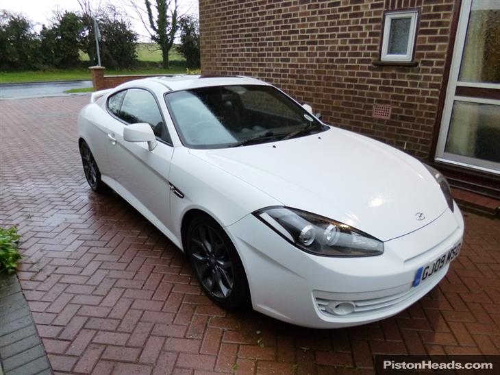 Hyundai Coupe White
