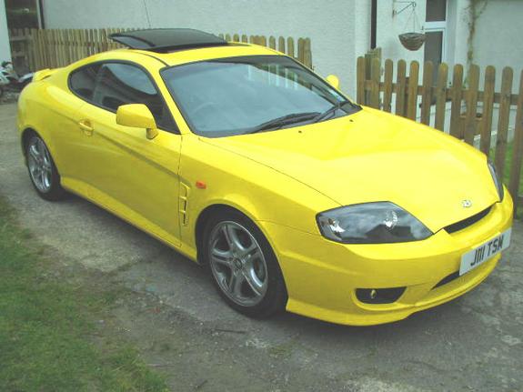 Hyundai Coupe Yellow