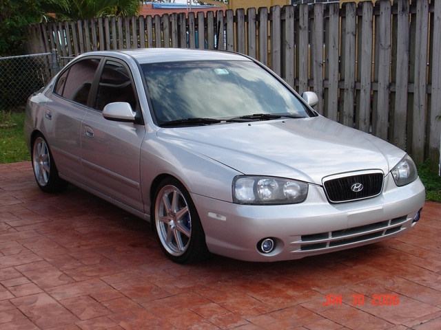 Hyundai Elantra 03