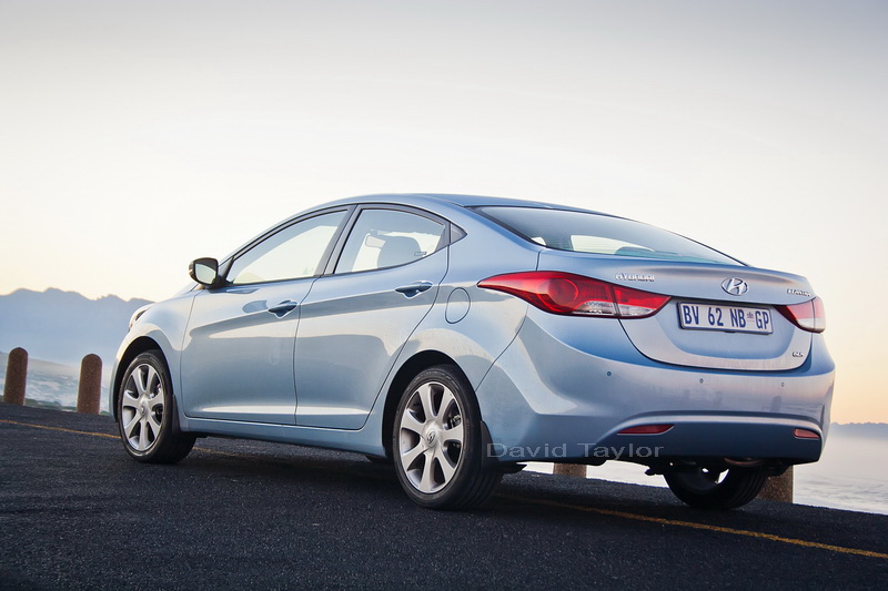 Hyundai Elantra 1.8 At
