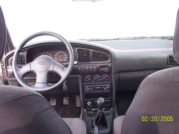 Hyundai Elantra 1995