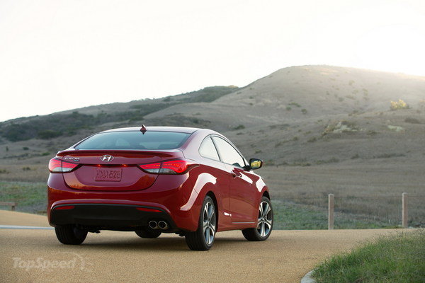Hyundai Elantra 2.0
