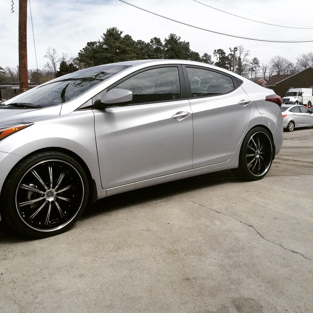 Hyundai Elantra 20