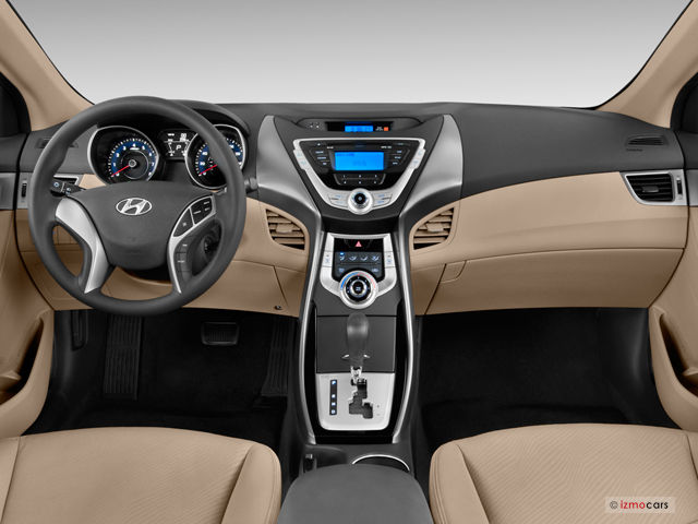 Hyundai Elantra 2012
