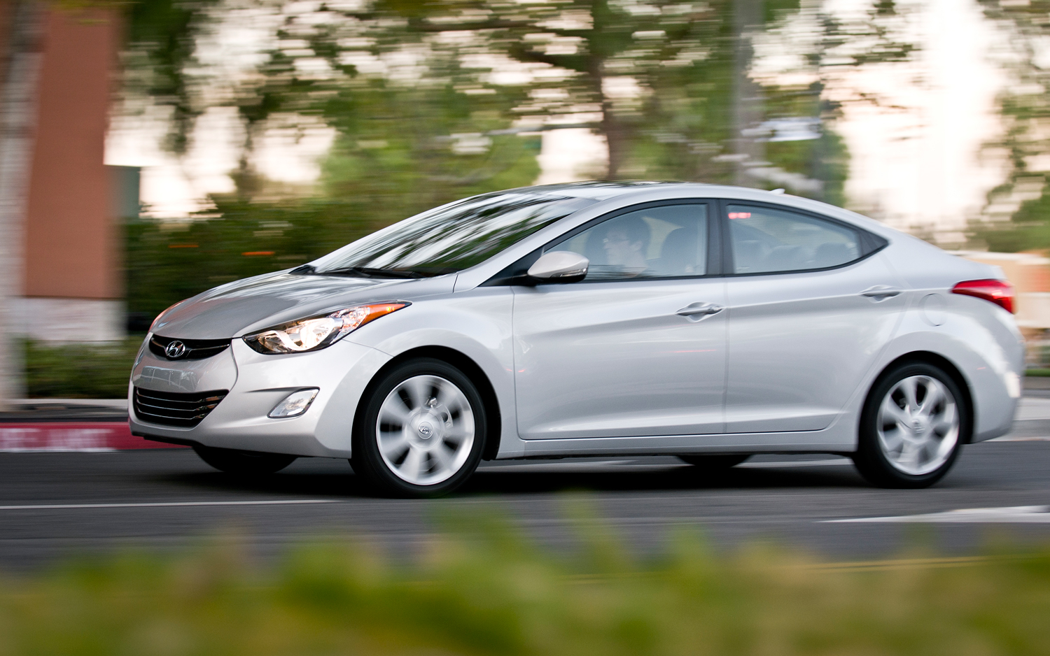 Hyundai Elantra 2012