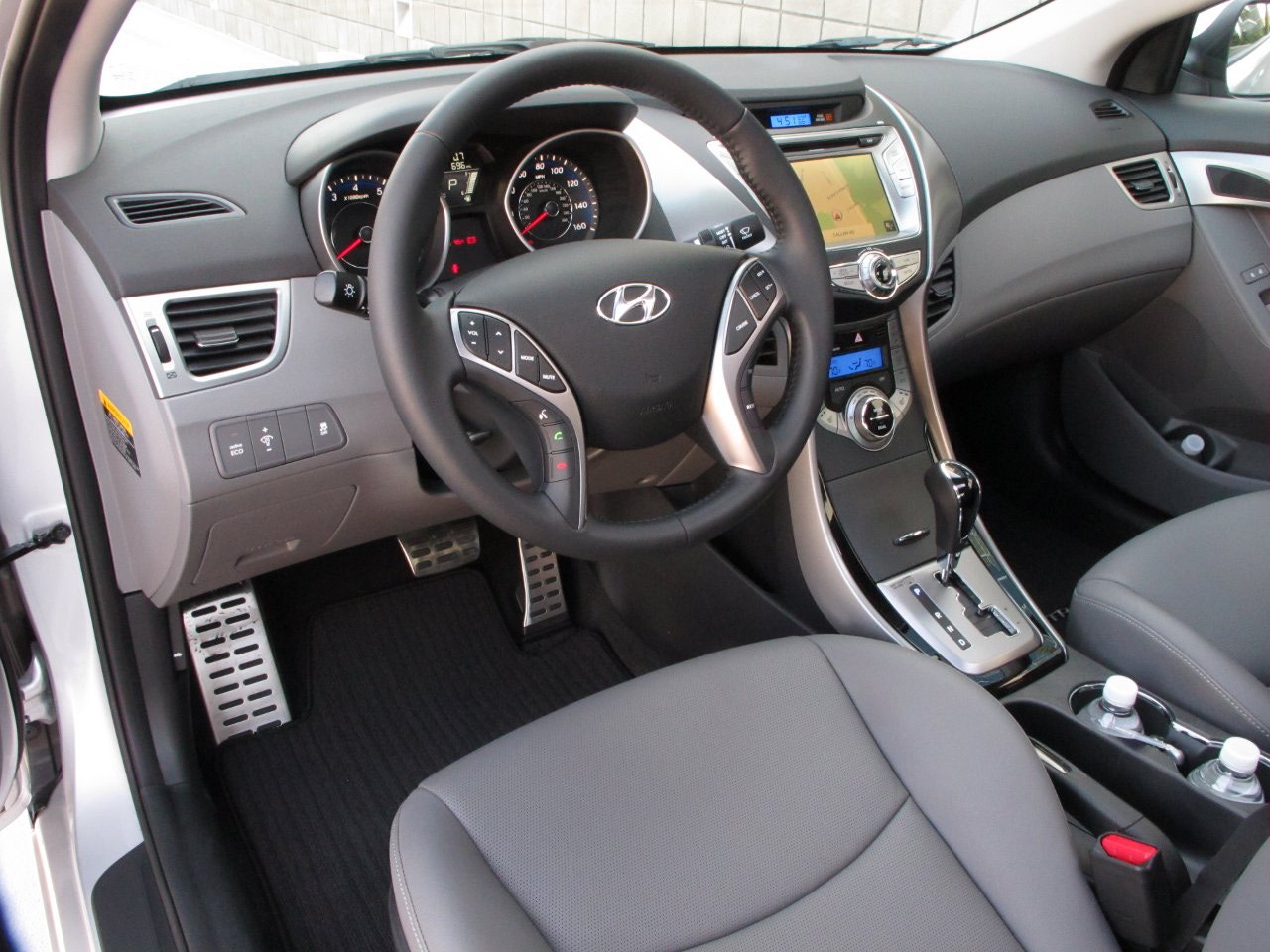 Hyundai Elantra 3