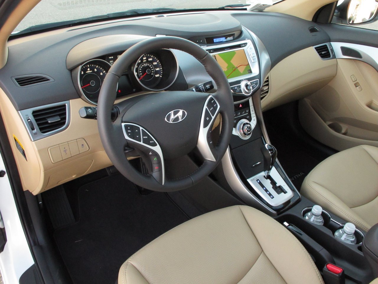 Hyundai Elantra 5