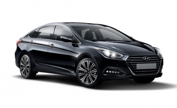 Hyundai Elantra At