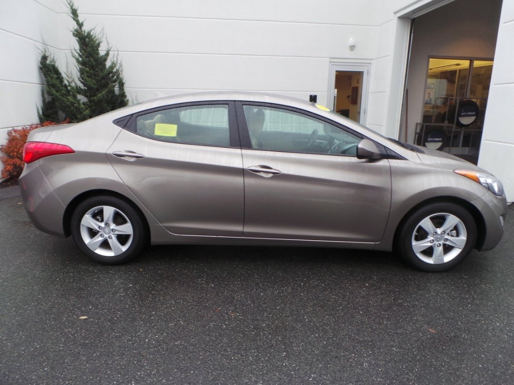 Hyundai Elantra Brown