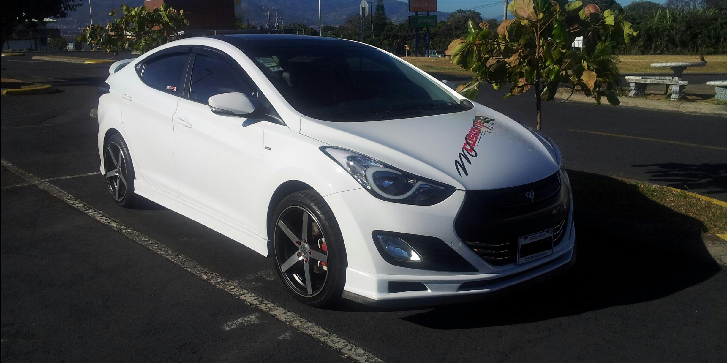 Hyundai Elantra Custom