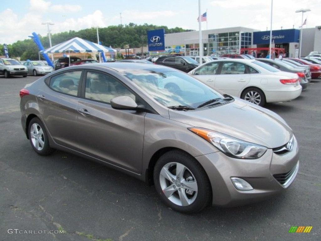Hyundai Elantra Desert Bronze