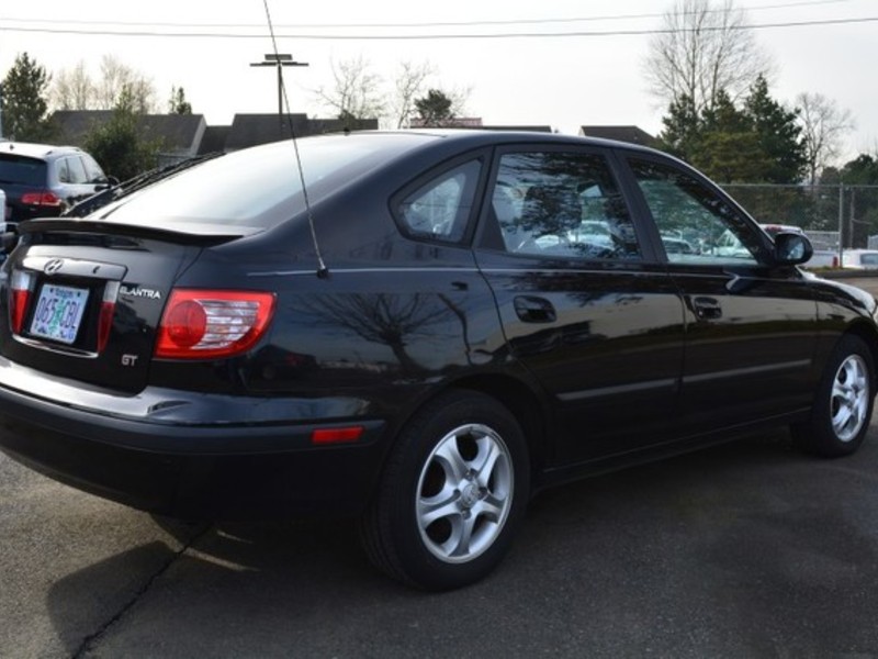 Hyundai Elantra Hatchback 2005