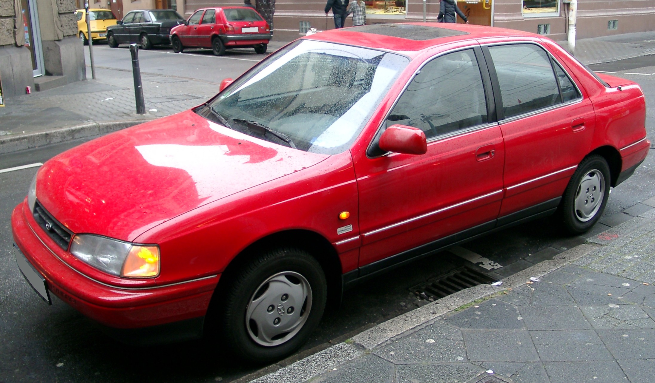 Hyundai Elantra J1