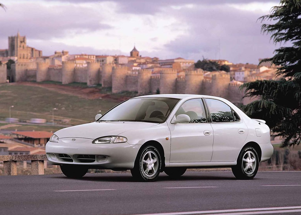 Hyundai Elantra J2