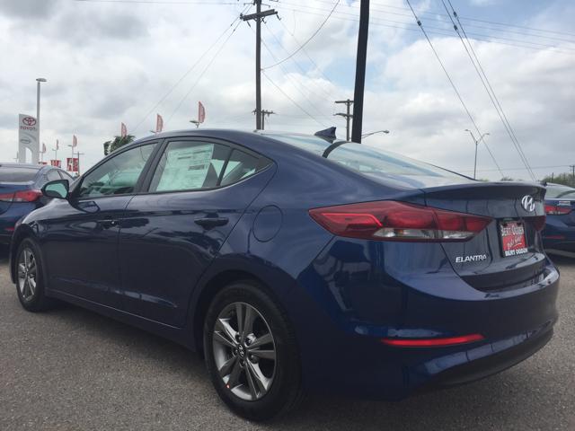 Hyundai Elantra Lakeside Blue Hyundai Elantra Lakeside Blue