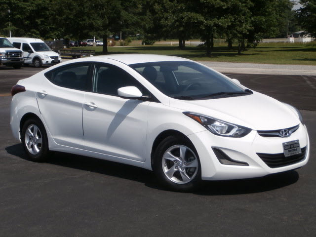 Hyundai Elantra White