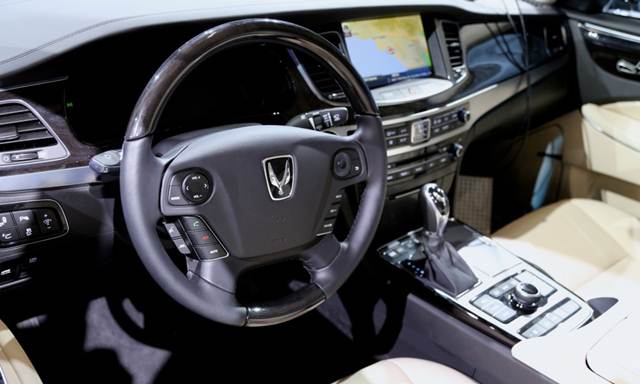 Hyundai Equus Awd