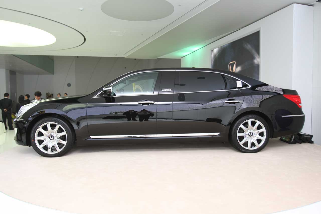 Hyundai Equus Limo