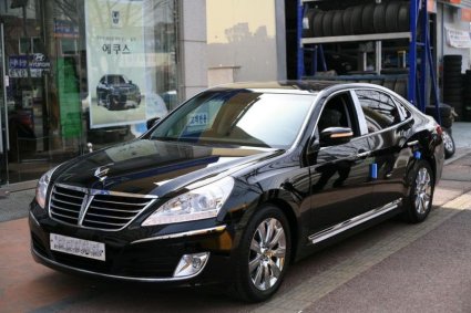 Hyundai Equus Sedan
