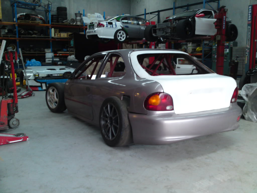 Hyundai Excel Racing