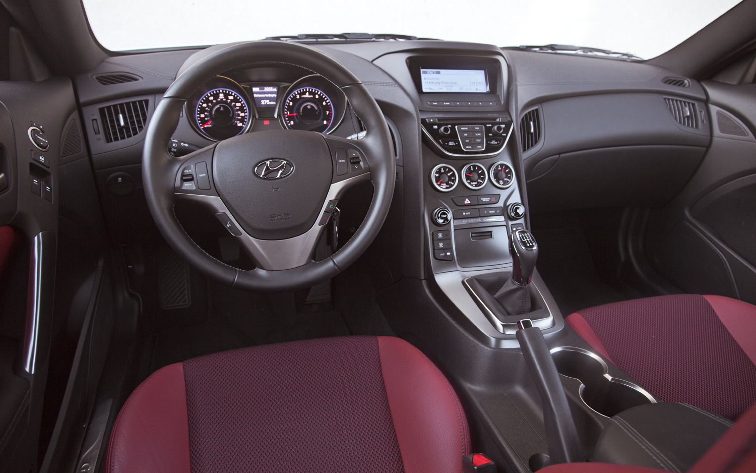 Hyundai Genesis 1999