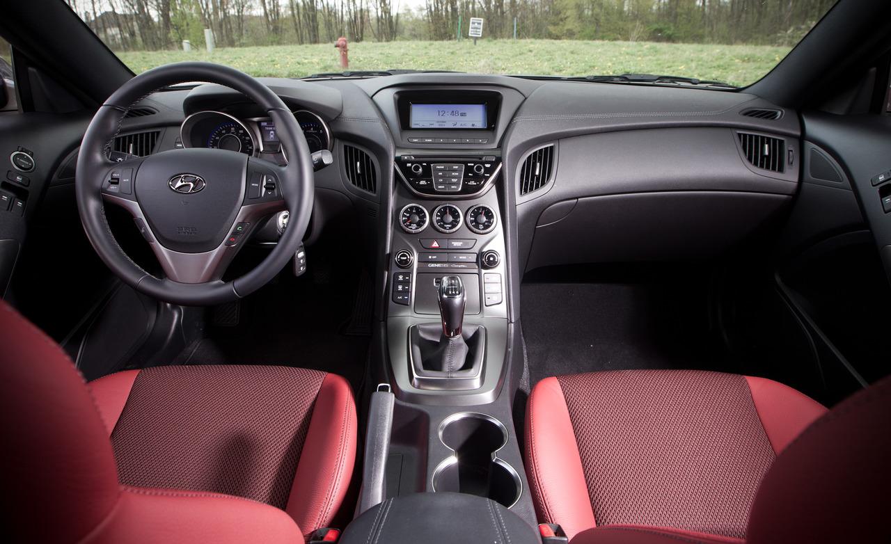 Hyundai Genesis 2.0t